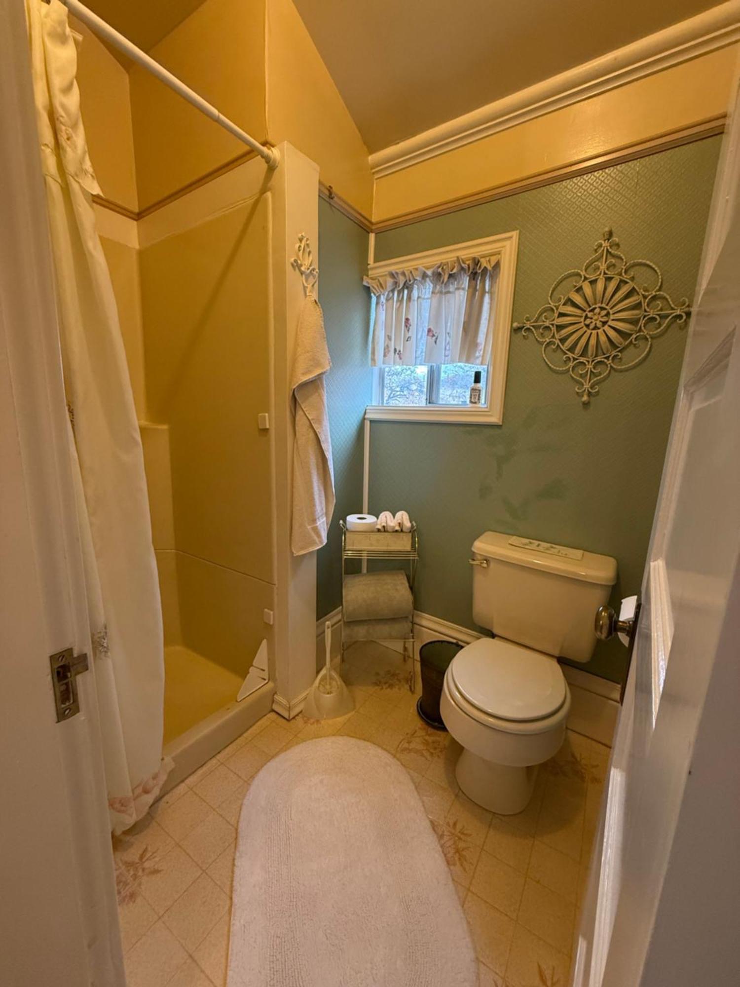 Roseberry House Bed And Breakfast スーザンビル エクステリア 写真