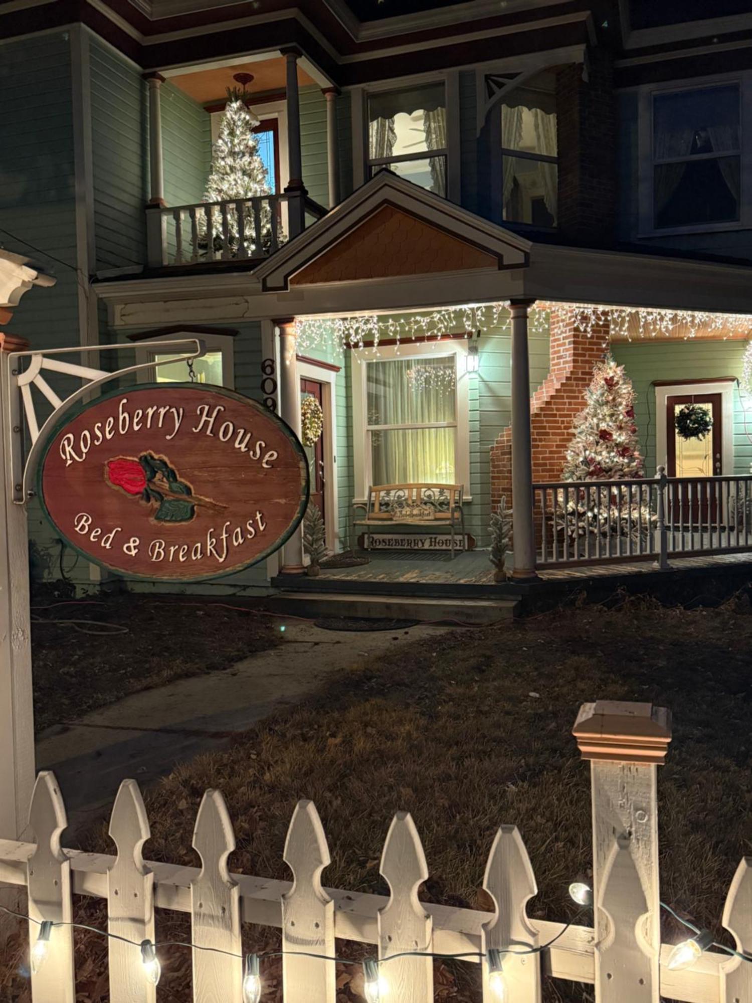 Roseberry House Bed And Breakfast スーザンビル エクステリア 写真