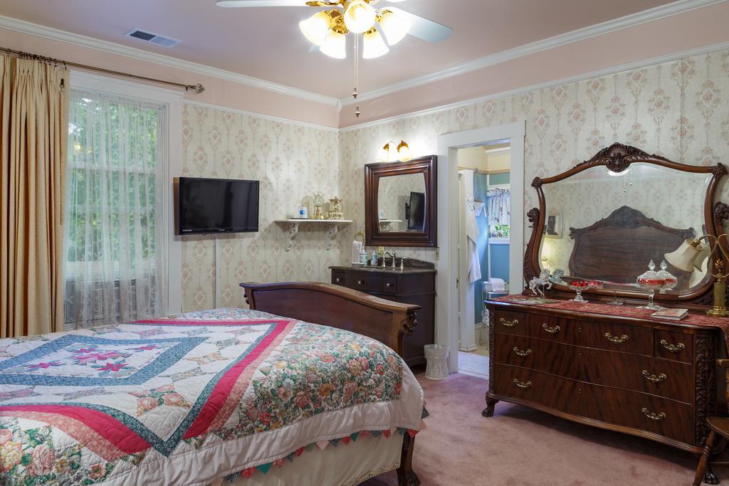 Roseberry House Bed And Breakfast スーザンビル エクステリア 写真