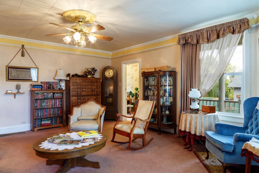 Roseberry House Bed And Breakfast スーザンビル エクステリア 写真