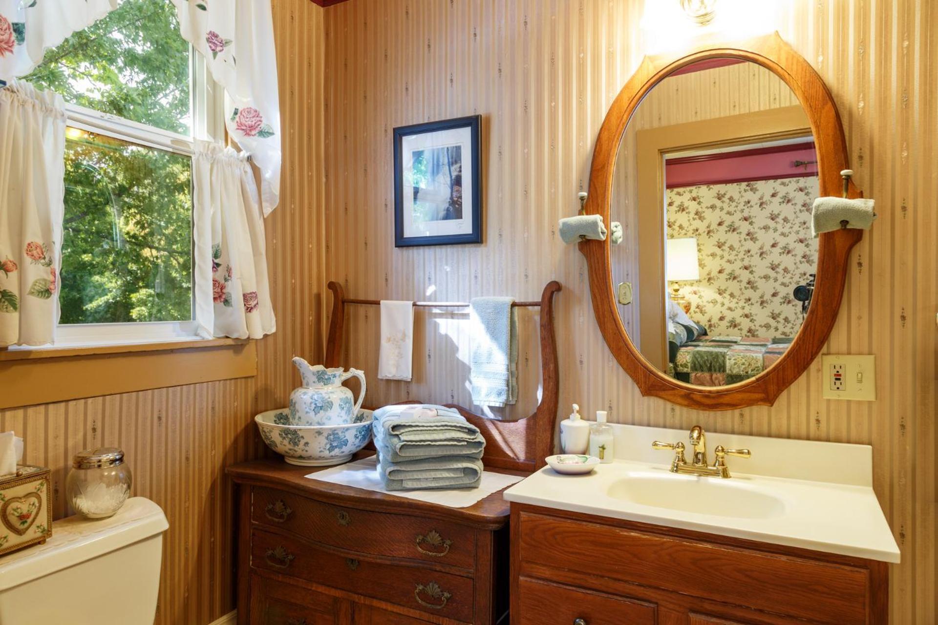 Roseberry House Bed And Breakfast スーザンビル エクステリア 写真
